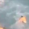 【動画】崖から海に飛び込む→岩で頭を打つ→気絶