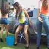 【動画】セクシーな女の子たちの洗車パフォーマンス見てオナニーしてるヤツｗｗｗ