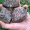 【閲覧注意】女性に石を投げる、の究極系（動画）