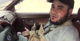 【衝撃動画】これから自動車を使用した自爆テロにいく男性を撮影した直前と爆発の瞬間の動画。