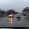 【動画】ロシアで新しいタイプのポップアップ広告が車載カメラに映ったｗｗｗ