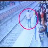 【閲覧注意】インドで電車への投身自殺の瞬間が監視カメラに映っていた…。