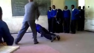 【衝撃】ウガンダの体罰が厳しすぎる！
