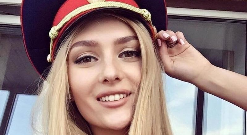 【画像】ロシア軍の女の子たちがモデル並に可愛すぎると話題に