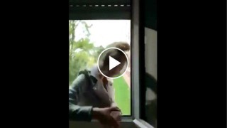 【鬼畜注意】彼女を窓から突き落としてしまう彼氏が撮影した動画。